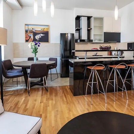 Apartment Two Bedroom Trg *