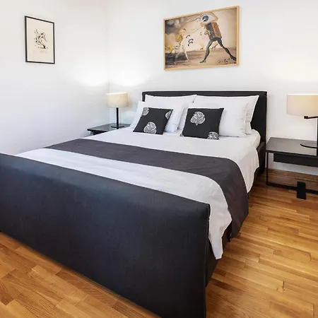 Two Bedroom Trg Apartamento Belgrado