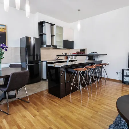 Two Bedroom Trg Belgrade
